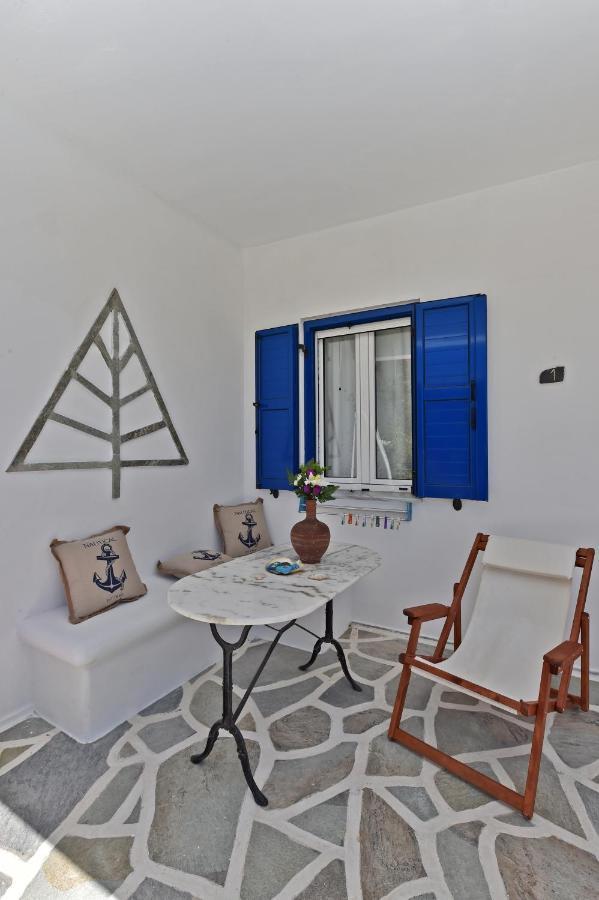 Porto Vlastos * Agios Ioannis (Tinos)